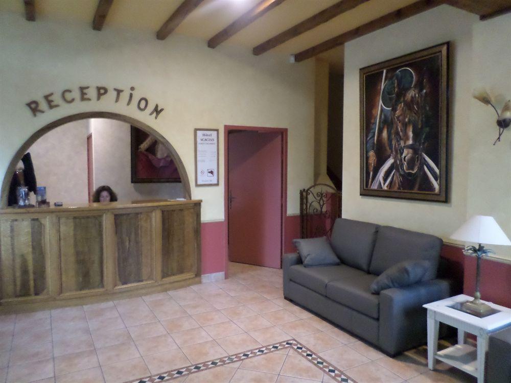 Brit Hotel Acacias Arles Bagian luar foto